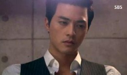 智袭白城全集在线观看,全集在线观看，揭秘神秘战役背后的智慧较量